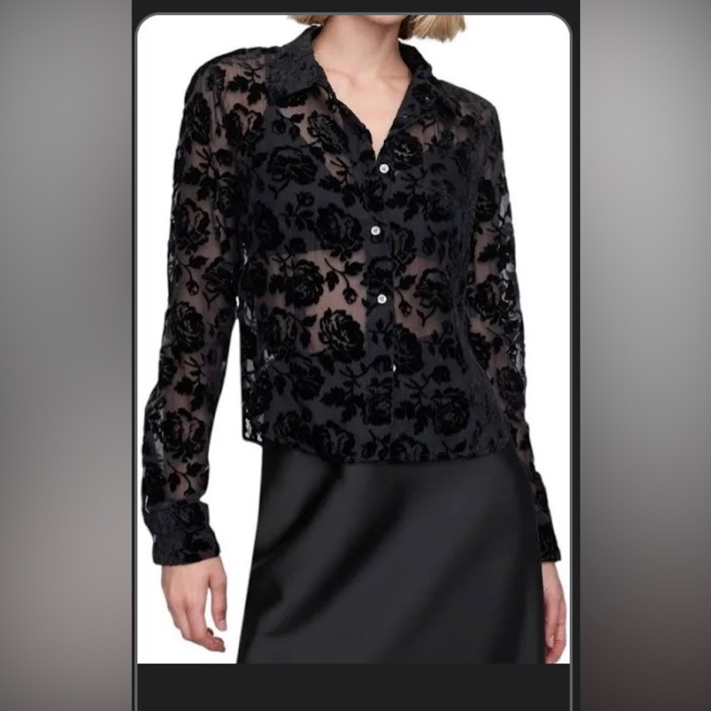 GAP crop Elegant Black Floral burnout Top
